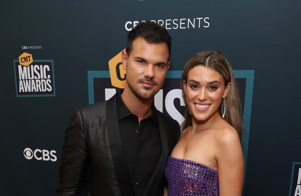 Who is Taylor Dome? Nurse, Influencer, Taylor Lautner's Wife